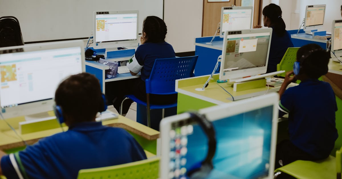 découvrez nos programmes éducatifs innovants conçus pour stimuler l'apprentissage et le développement des compétences. que vous soyez étudiant ou professionnel, trouvez le parcours idéal pour atteindre vos objectifs académiques et personnels.