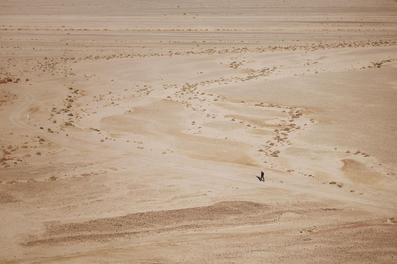 découvrez le minimalisme, un art de vivre qui prône la simplicité, l'essentiel et l'harmonie pour un quotidien épuré et serein.