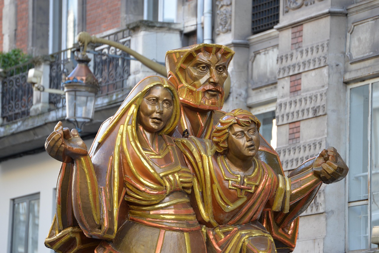 découvrez la braderie de lille, l'événement incontournable de la métropole, où brocanteurs et chineurs se rencontrent pour dénicher des trésors. plongez dans une ambiance festive, dégustez des spécialités locales et profitez de bons plans tout au long de ce week-end animé !