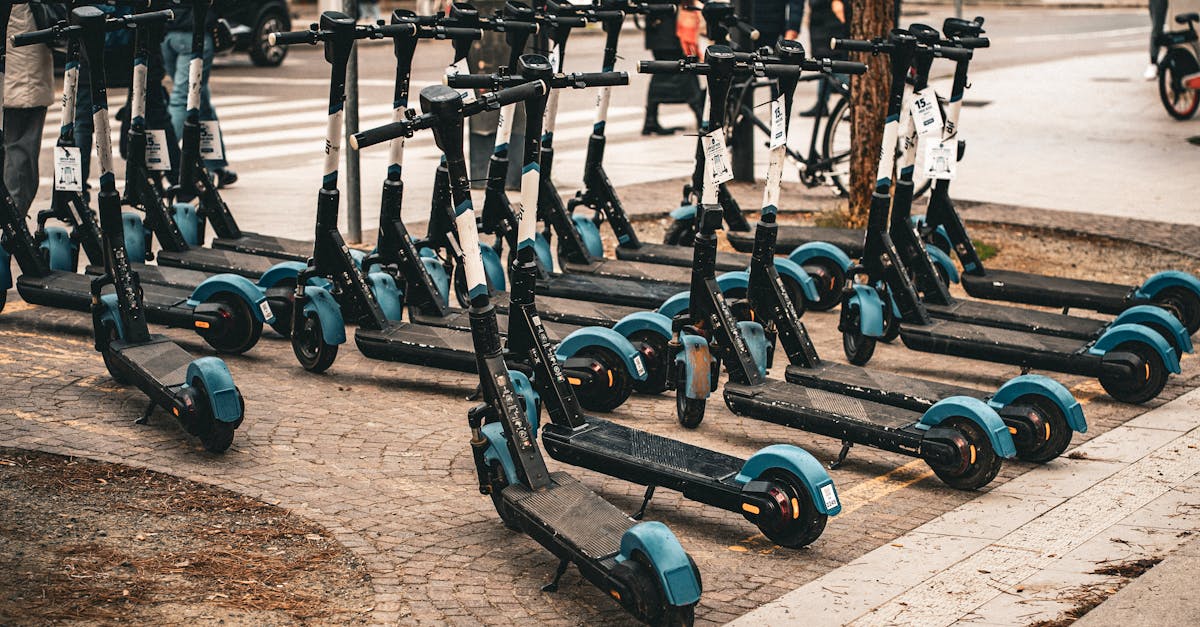découvrez l'économie collaborative, un modèle innovant qui permet le partage de biens et services entre particuliers. explorez comment cette approche transforme nos modes de consommation et favorise la durabilité.