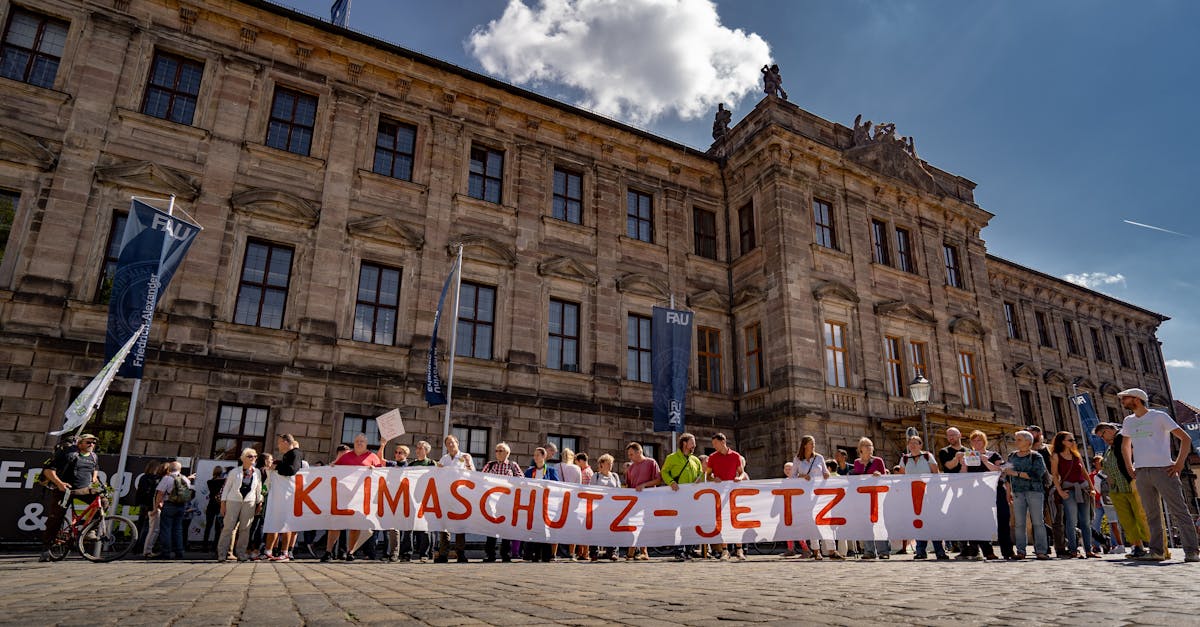 découvrez des stratégies efficaces et des actions concrètes pour la protection du climat. engagez-vous pour un avenir durable et apprenez comment chacun de nous peut contribuer à la préservation de notre planète.