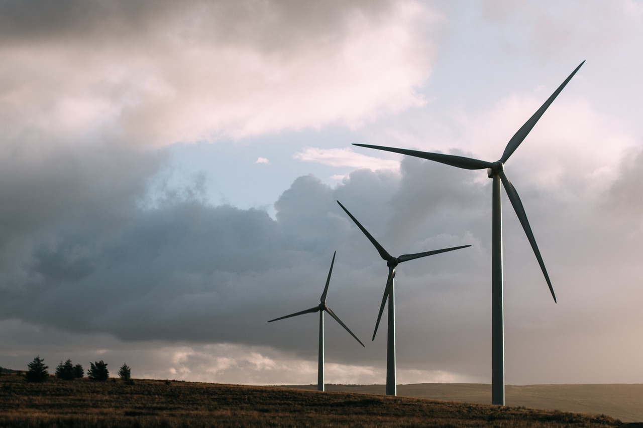 découvrez les avantages des énergies renouvelables : sources d'énergie propres, durables et respectueuses de l'environnement pour un avenir énergétique plus vert et responsable.