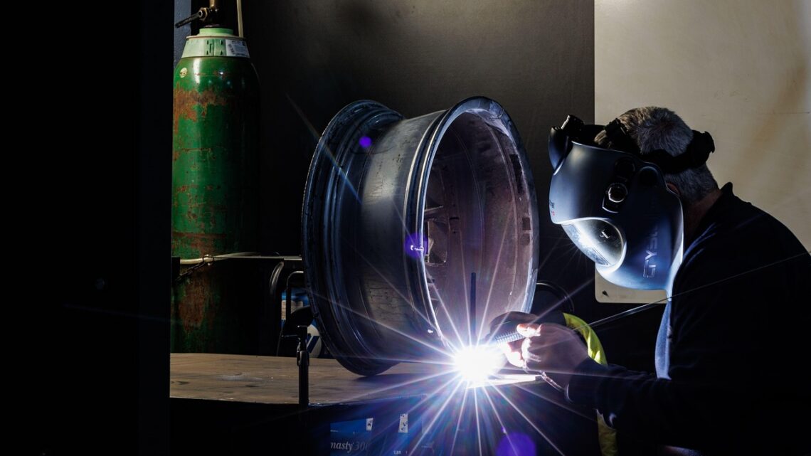 service de r&eacute;paration rapide et fiable pour tous vos appareils et &eacute;quipements. expertise professionnelle assur&eacute;e pour une remise en &eacute;tat efficace.